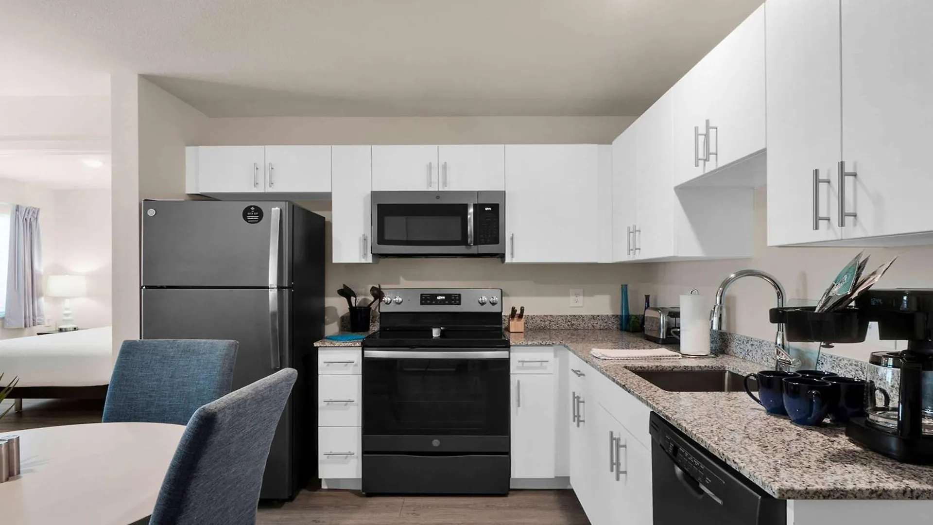 Waterwalk Extended Stay By Wyndham Charlotte - Arrowood Hotel